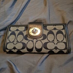 Coach Black And Grey Turnlock Wallet